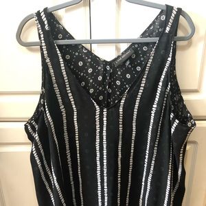 LB 18 B/W Striped Layered Sleeveless Blouse
